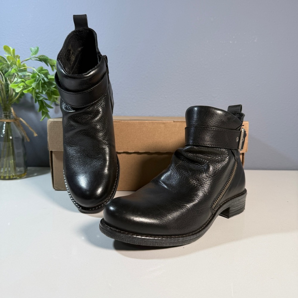 Eric Michael Black‎ Leather Ankle Boots Buckle Zipper Women's Size 5.5